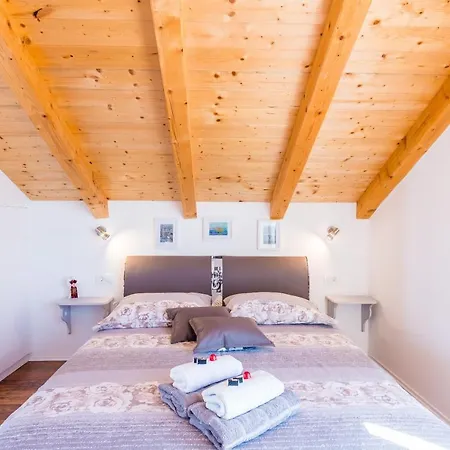 Nikolina Guest house