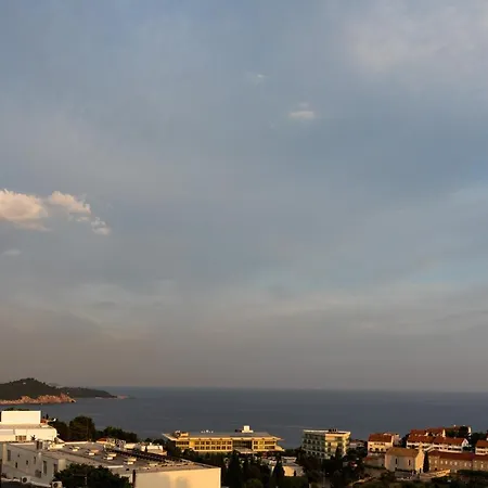 尼科利娜旅馆 3*