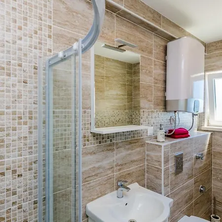 بيت ضيافة Nikolina