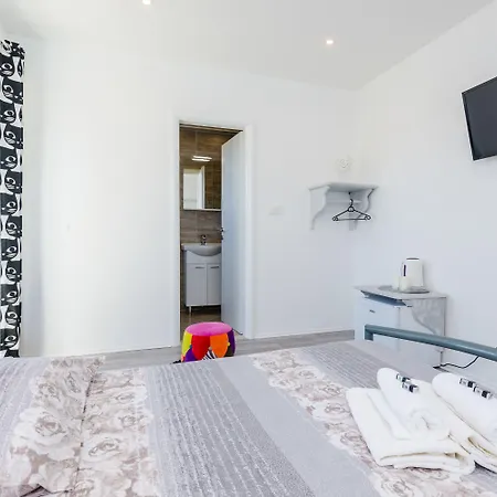 尼科利娜旅馆 3*