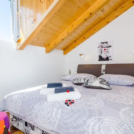 Nikolina Gostinjska kuća