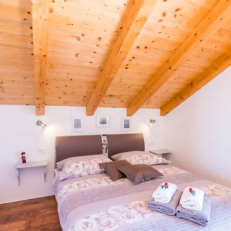 尼科利娜旅馆 3*