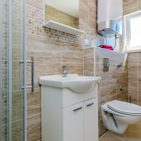 Gostinjska kuća Nikolina